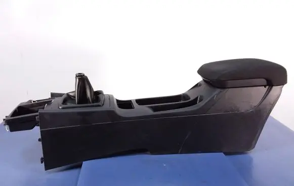 Mitsubishi Lancer VIII Center console 8011A219ZZ