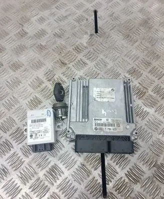 BMW 3 E46 Engine ECU kit and lock set 7794623 1039S04409 0281011653