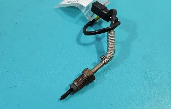 Skoda Fabia Mk3 (NJ) Exhaust gas temperature sensor 04L906088 IMPRK1452478