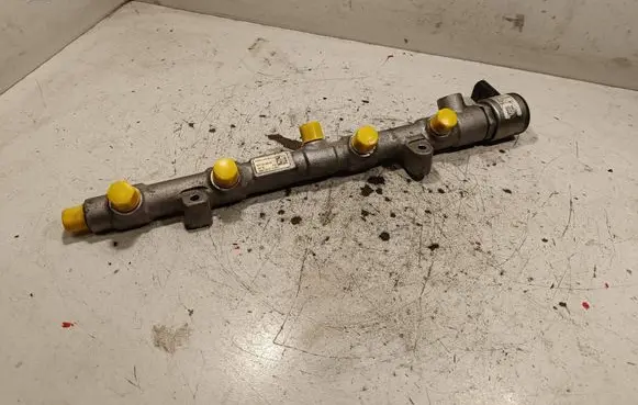 Audi SQ7 Fuel main line pipe 057130090AK