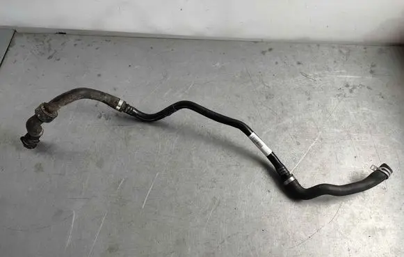 Volvo C40 Electric car engine cooling hoses/pipes 32138736