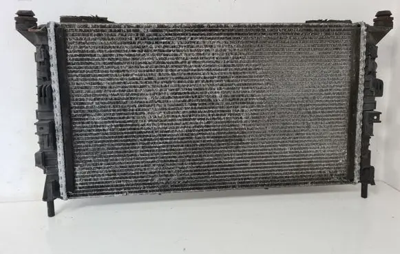 Ford Focus Coolant radiator 3M5H8005TL
