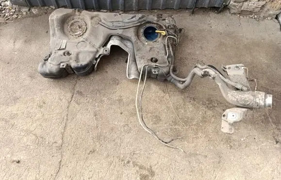 Audi A3 S3 8V Fuel tank 5Q0201022KA 8S0201060 5Q0201055