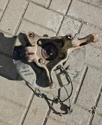 Subaru XV I Front wheel hub