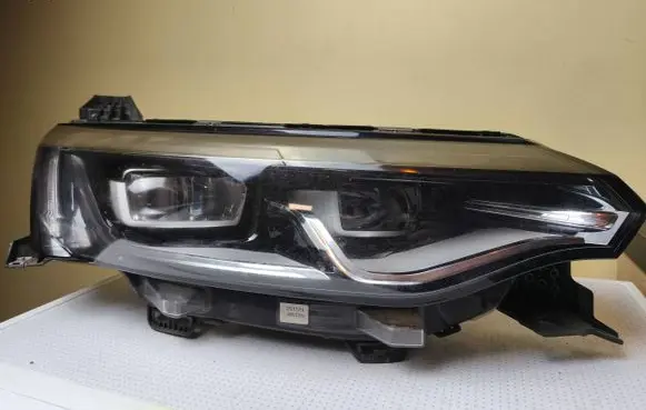 Renault Talisman Headlight/headlamp 260100184R 89909871 89909143