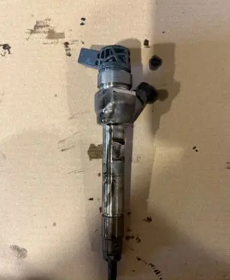 BMW 1 F20 F21 Fuel injector 044511933