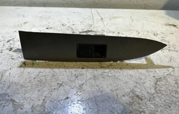 Toyota Avensis T270 Electric window control switch 7427205040
