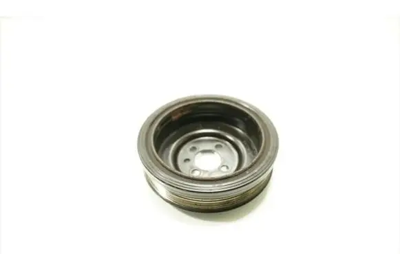 Volkswagen PASSAT B6 Crankshaft pulley 03G105243