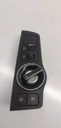 Hyundai i40 Light switch 933003Z100 39R1021000