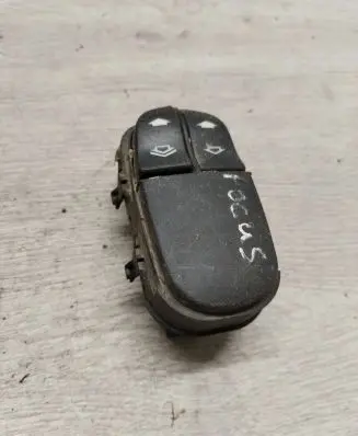 Ford Focus Electric window control switch 96A614529AC