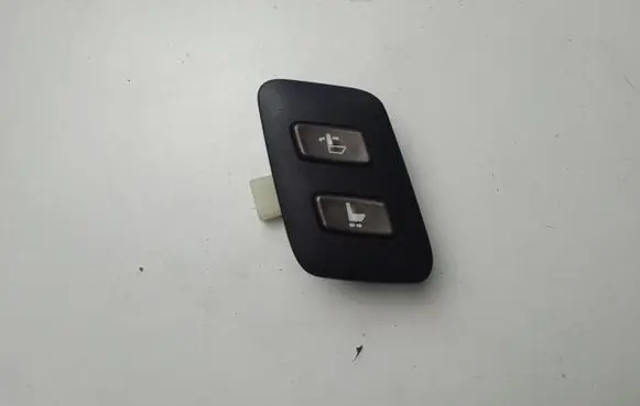 Lexus LS 460 - 600H Seat control switch 18A359