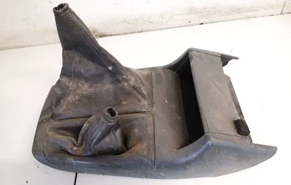 Mitsubishi Pajero Sport I Other interior part mr471876