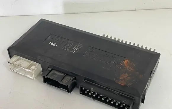 BMW 7 E38 Comfort/convenience module 61358372143 8372143