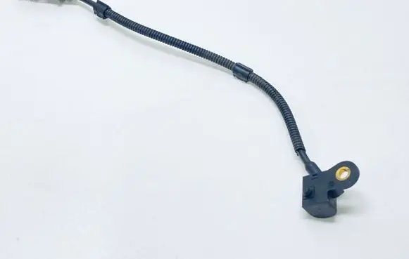 Volkswagen PASSAT B7 Camshaft position sensor 03L957147A