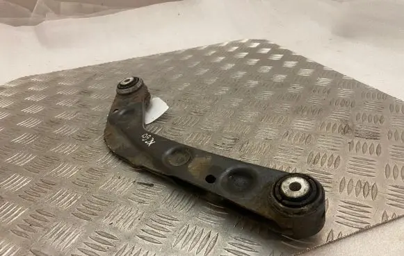 Rear control arm