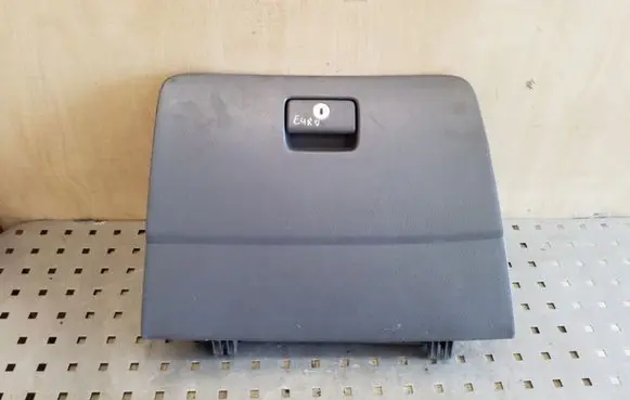 Toyota Avensis Verso Glove box set 5555144050