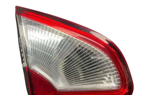 Nissan Qashqai Tailgate rear/tail lights B26555BR01A 89503189