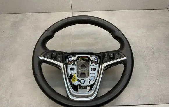 Opel Mokka X Steering wheel 