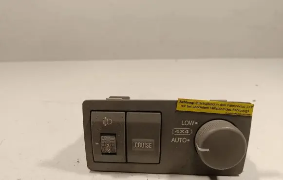 KIA Sorento Cruise control switch 932103E010