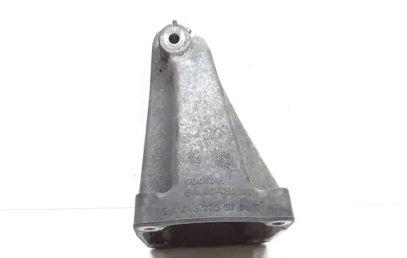 Mercedes-Benz C W204 Engine mounting bracket A6462230704