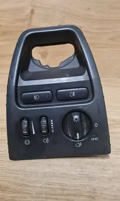 Volvo XC90 Light switch 8685452