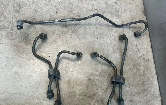 Toyota Avensis T270 Fuel Injector clamp holder