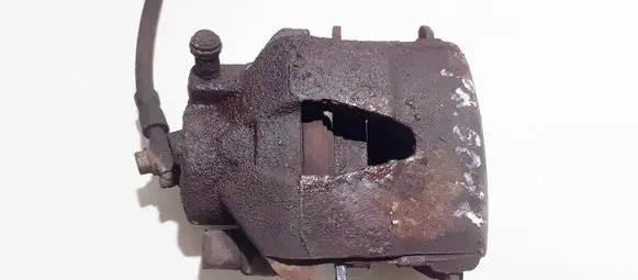 Volkswagen Golf IV Front brake caliper