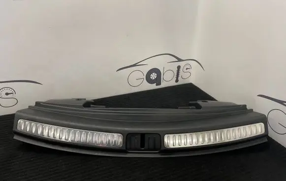 Porsche Macan (95B) Trunk/boot sill cover protection 95B864483J