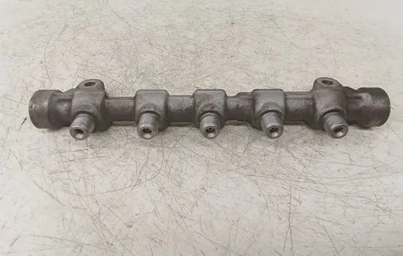 Hyundai ix35 Fuel main line pipe 314002A420 0445214181 984781