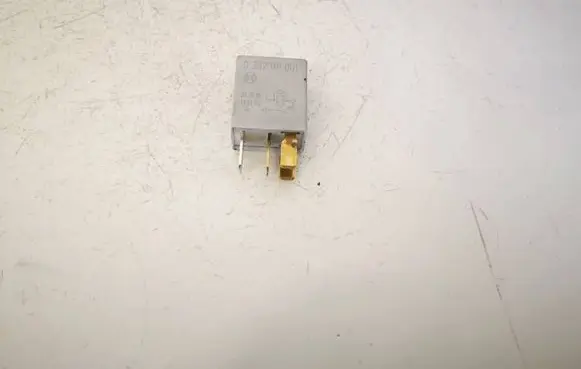 Toyota Avensis T250 Other relay 9008087019