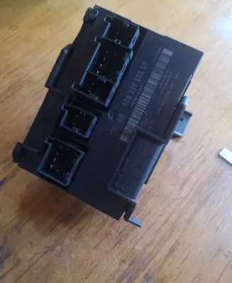 Volkswagen Touran I Comfort/convenience module 1K0959433CP 1T1971858