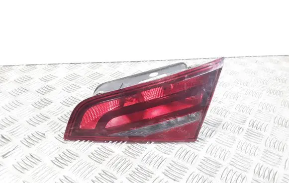 Audi A3 S3 8V Tailgate rear/tail lights 8V4945094