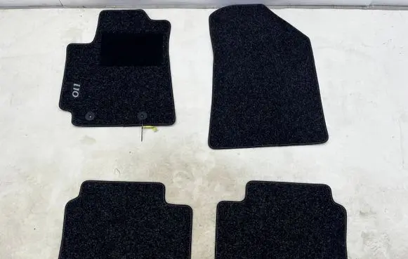 Hyundai i10 Car floor mat set K7141ADE00