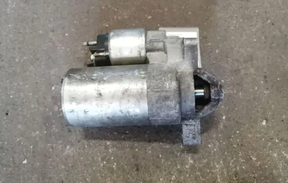 Peugeot 206 Starter motor 0001112041 9647982880