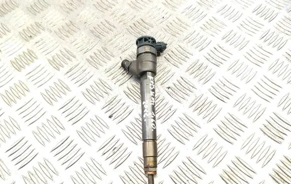 Nissan Qashqai Fuel injector 0445110546