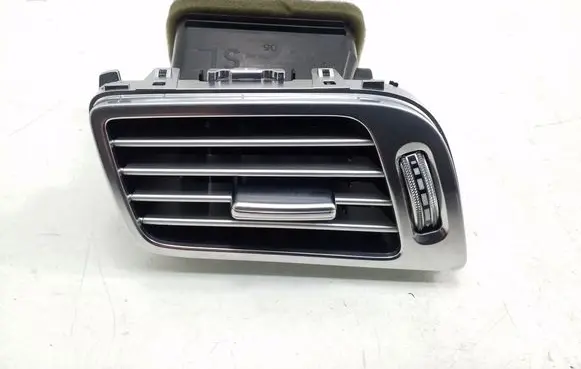Mercedes-Benz CLS C218 X218 Dashboard side air vent grill/cover trim A2188300954