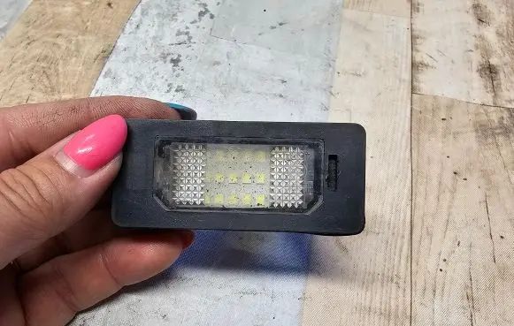 BMW 5 E39 Number plate light