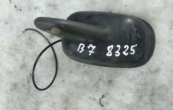 Volkswagen PASSAT B7 Aerial GPS antenna 3C0035507AA 35207601