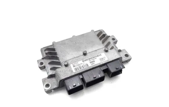 Ford Fiesta Engine control unit/module 8V2112A650SD S180047002