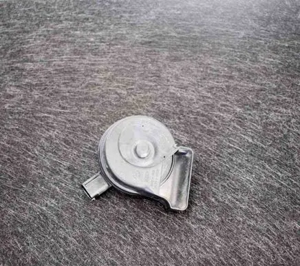 Volkswagen PASSAT B7 Horn signal A046522