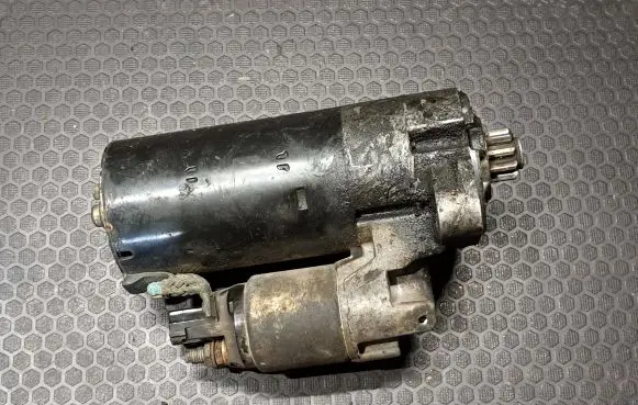 Audi Q7 4L Starter motor 0001125609