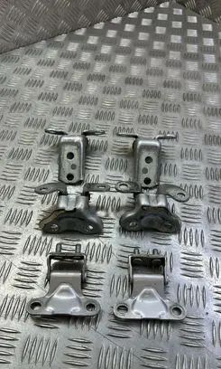Toyota Avensis T270 Front door hinge set 