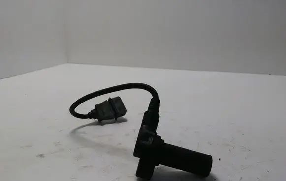Volkswagen Transporter - Caravelle T4 Crankshaft position sensor 075906433C