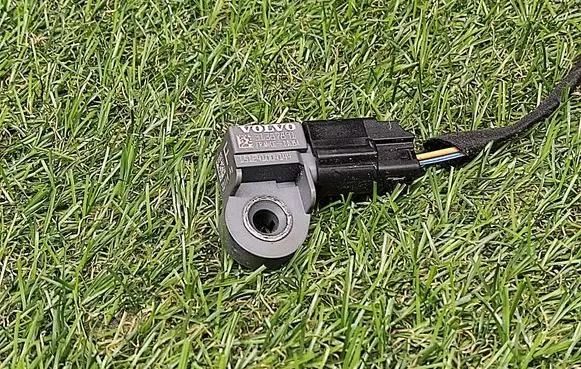Volvo V40 Airbag deployment crash/impact sensor 31387891 151241004144