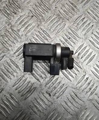 Audi A8 S8 D3 4E Turbo solenoid valve 4E0906628 72290308