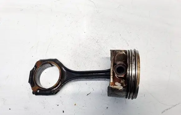 Mercedes-Benz CLS C219 Piston with connecting rod