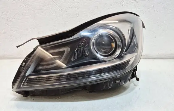 Mercedes-Benz C W204 Headlight/headlamp A2048203539