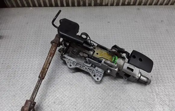 Steering wheel axle set