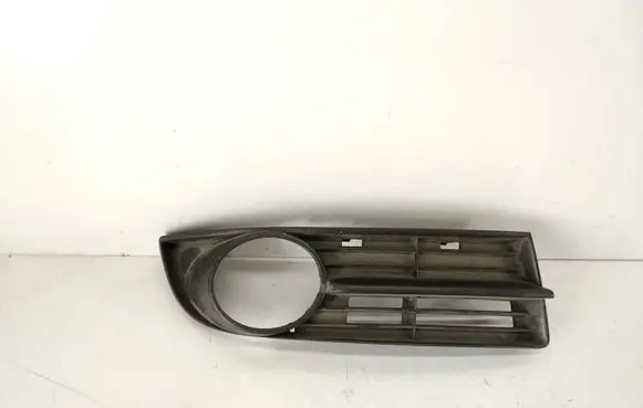 Volkswagen Touran I Front bumper lower grill 1T0853666A 13404