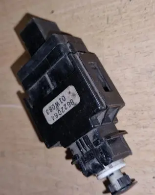Volvo V70 Brake pedal sensor switch